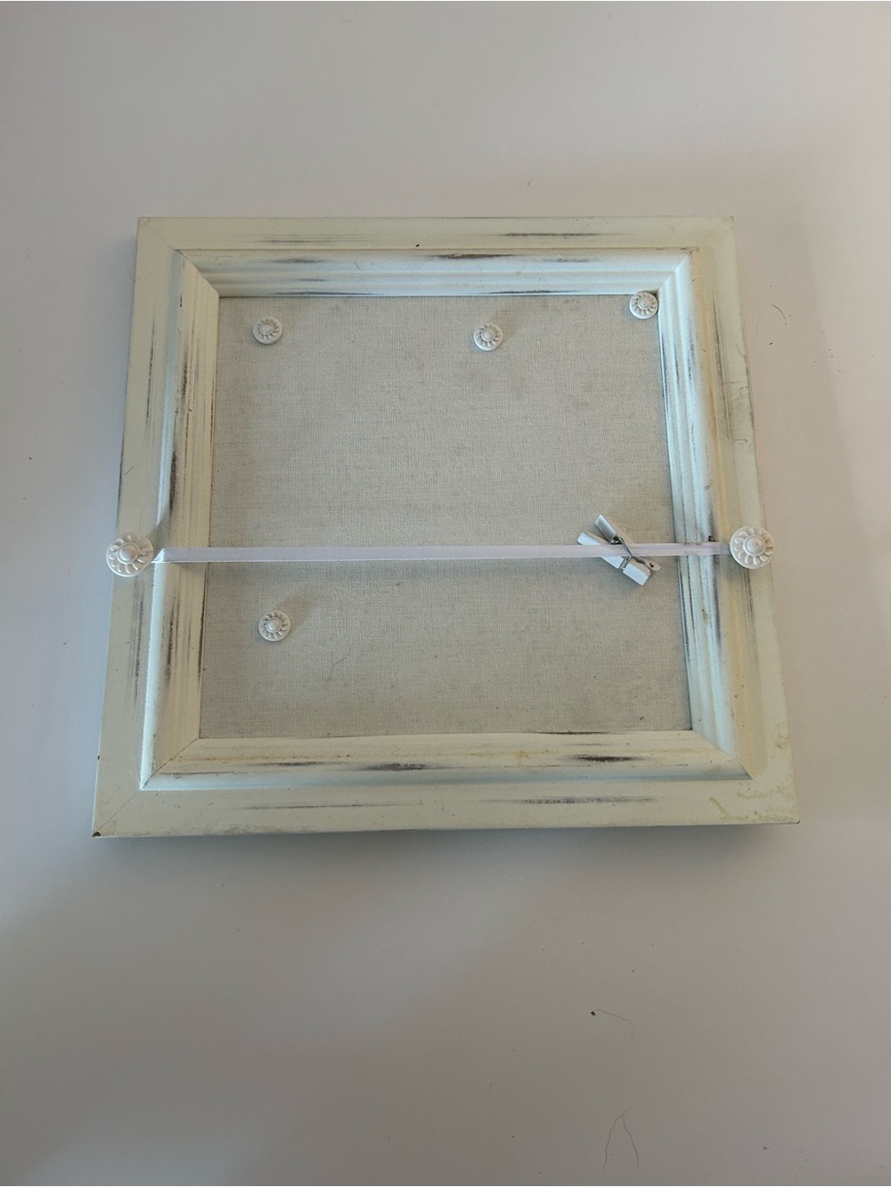 Cream Distressed Wood magnetic Picture Frame with Ribbon Detail